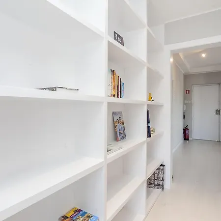Bright Visconde Apartment Cascais
