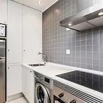 Apartment Bright Visconde