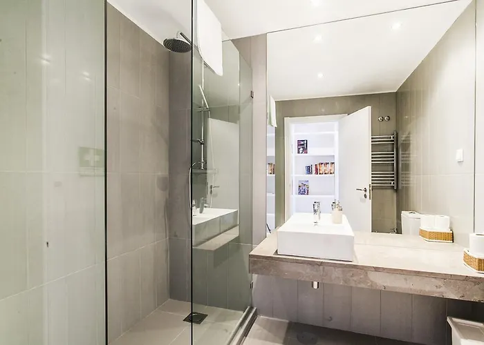 Bright Visconde Cascais