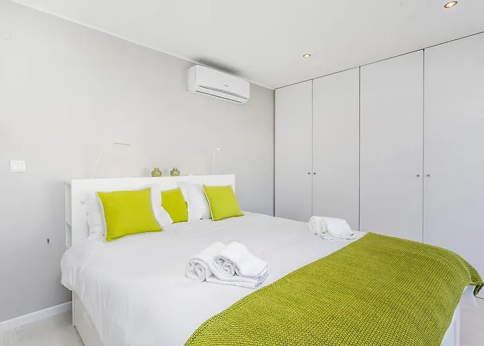 Bright Visconde Apartmán